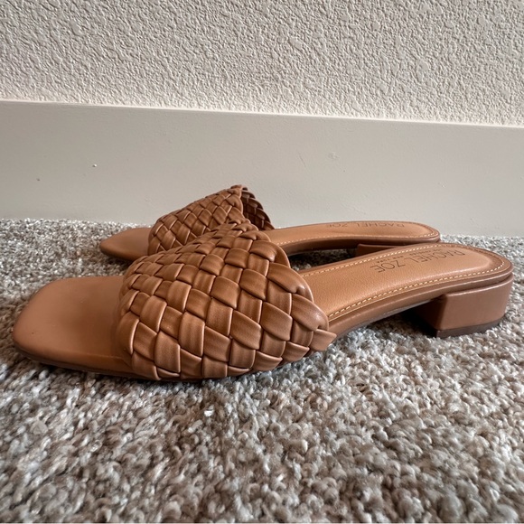 Rachel Zoe Women's Tan Woven Slide Sandals - Picture 4 of 6